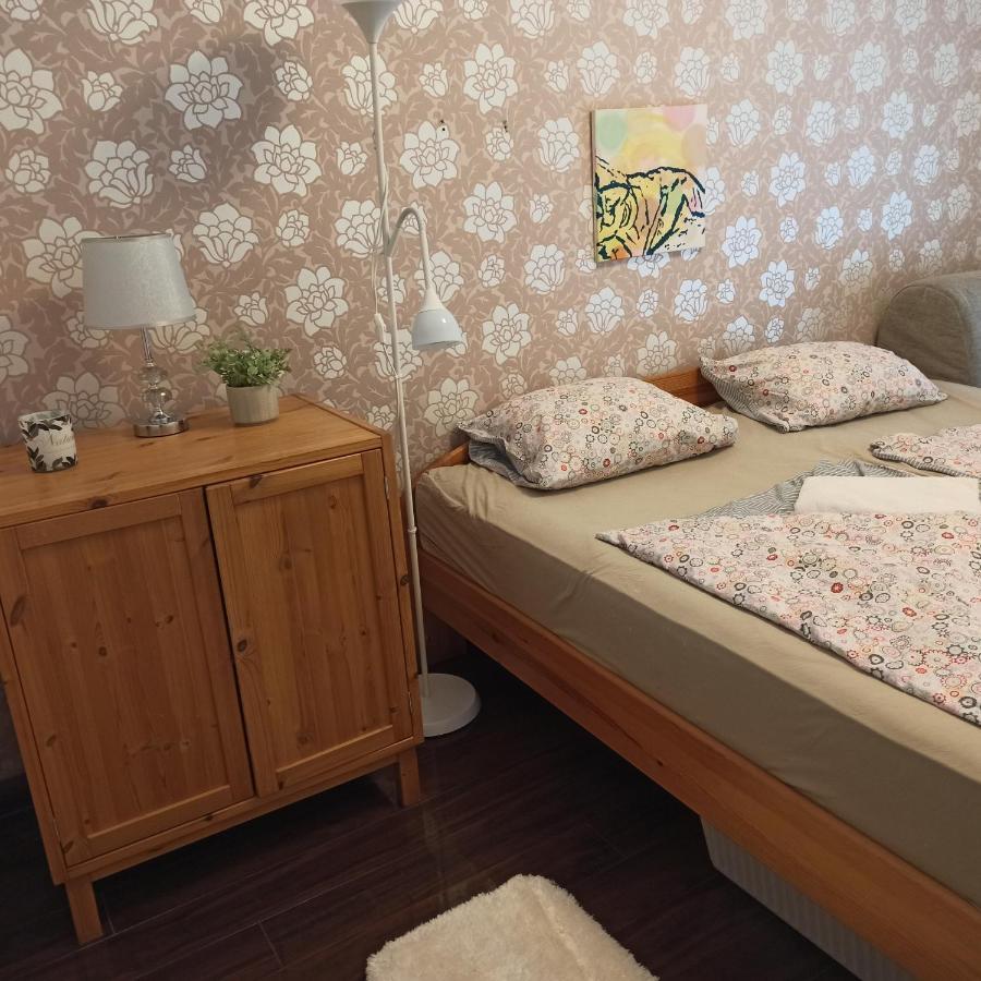 Cool & Pool Apartman Apartment Balatonfured Ngoại thất bức ảnh